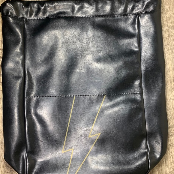 Backpack - Picture 2 of 4